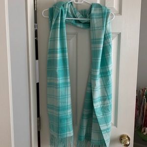 Gap plaid scarf